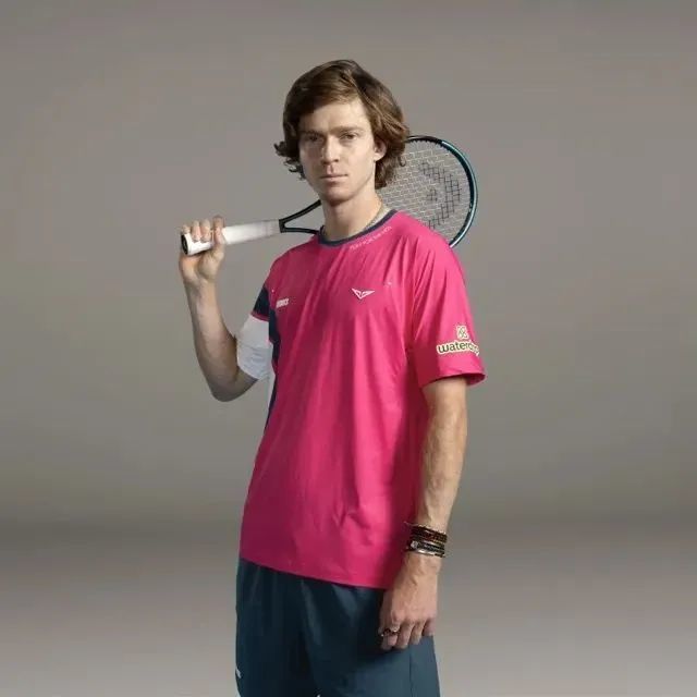 并传递他的 并传递他的